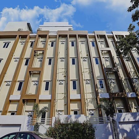 Capital O De Alphabet Kakinada Hotel Luaran gambar