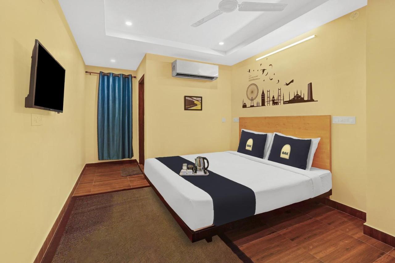 Capital O De Alphabet Kakinada Hotel Luaran gambar