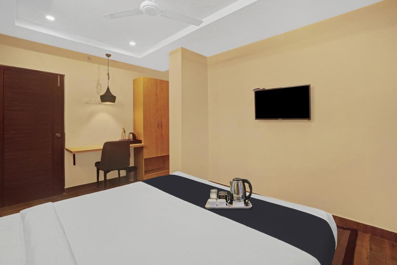 Capital O De Alphabet Kakinada Hotel Luaran gambar