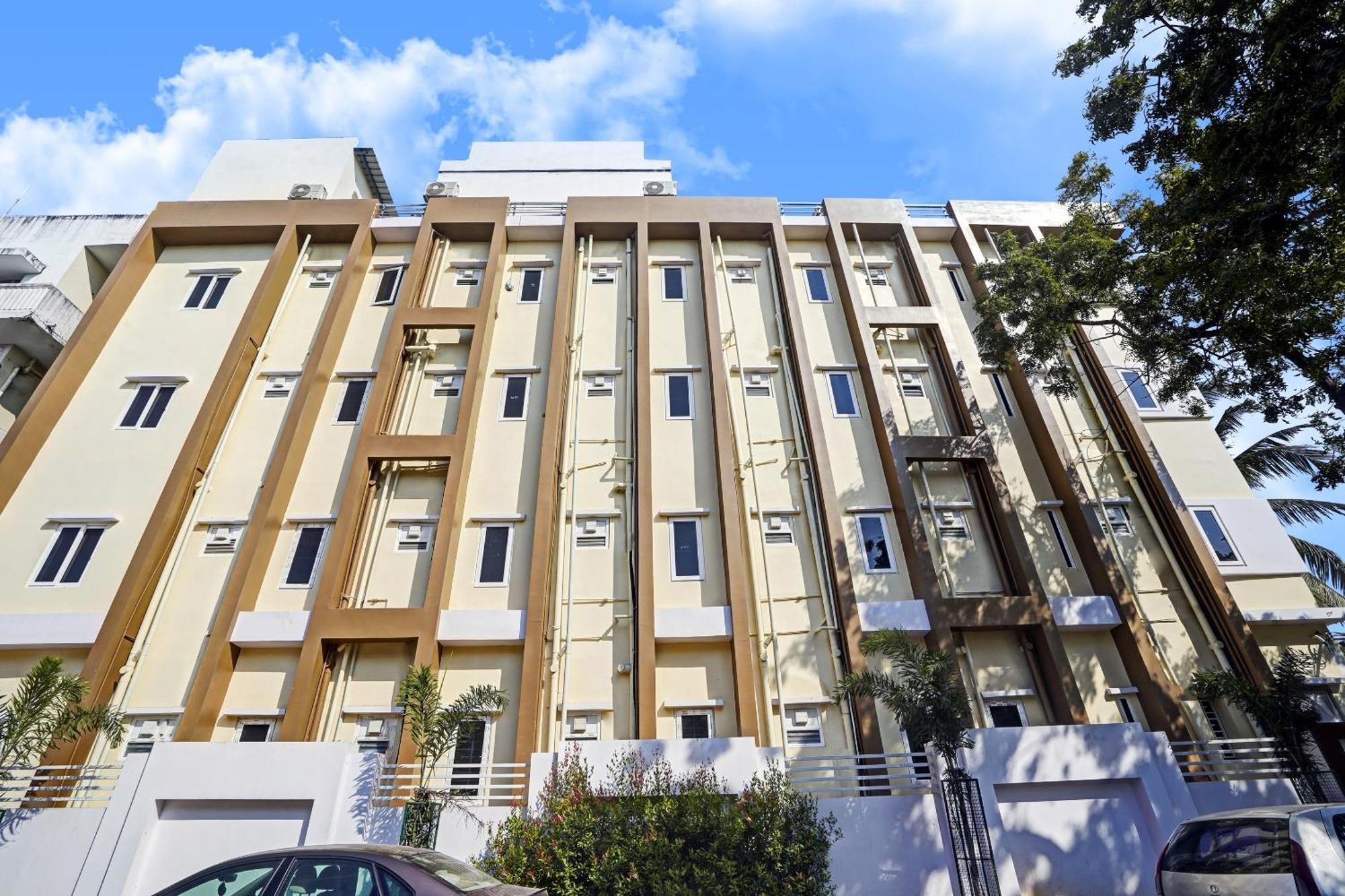 Capital O De Alphabet Kakinada Hotel Luaran gambar
