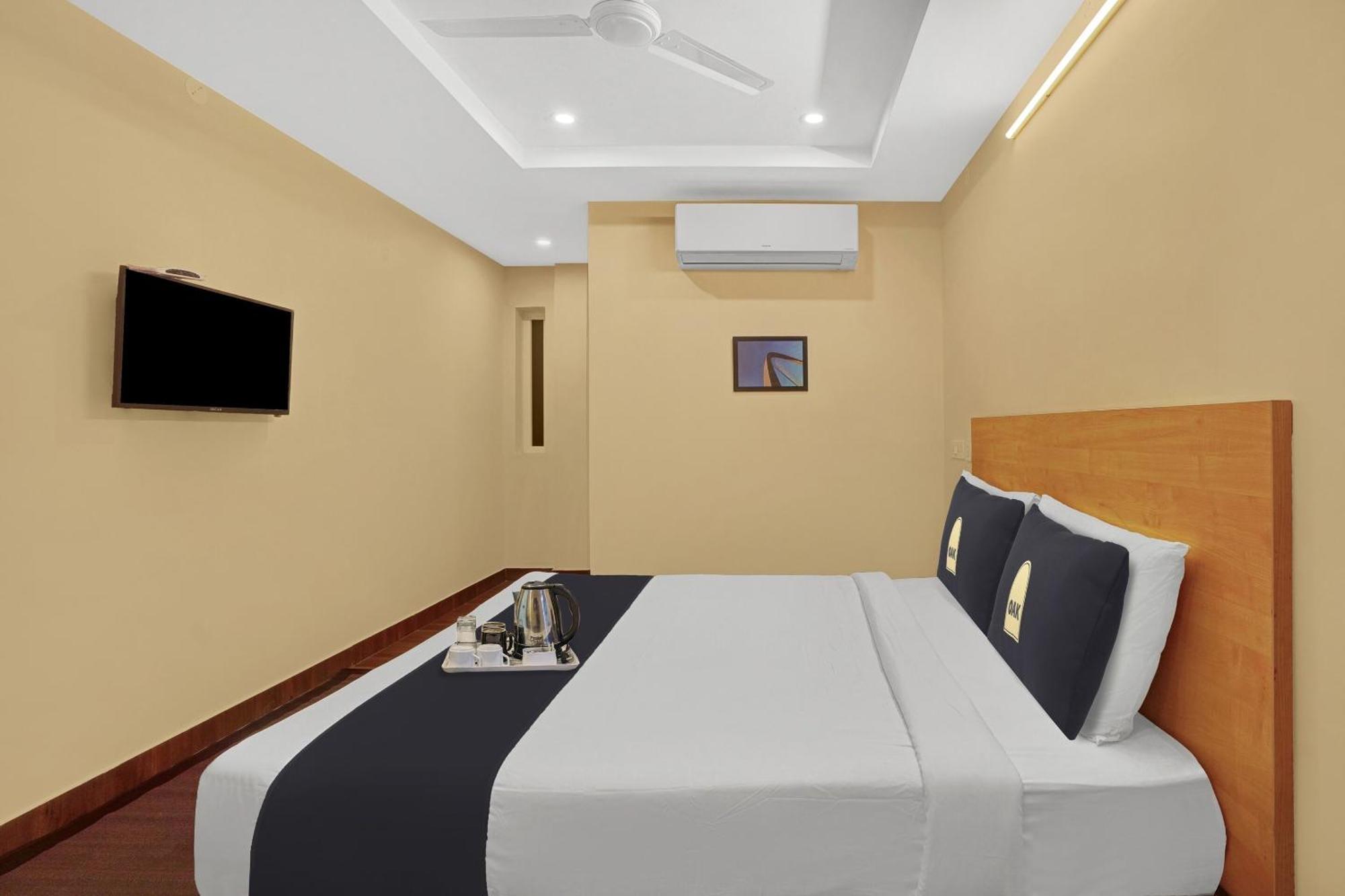 Capital O De Alphabet Kakinada Hotel Luaran gambar