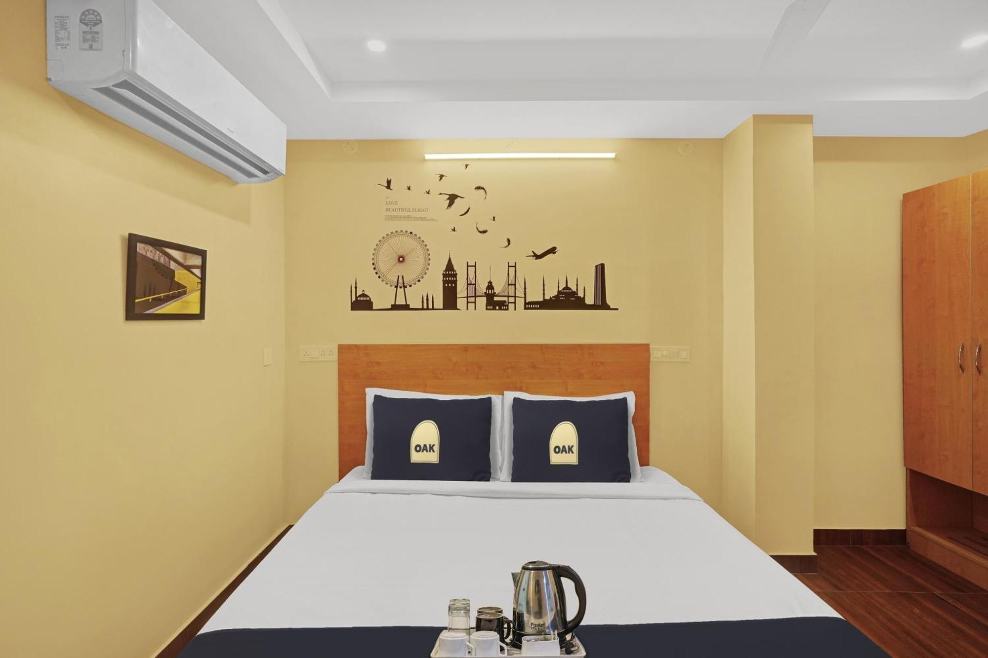 Capital O De Alphabet Kakinada Hotel Luaran gambar
